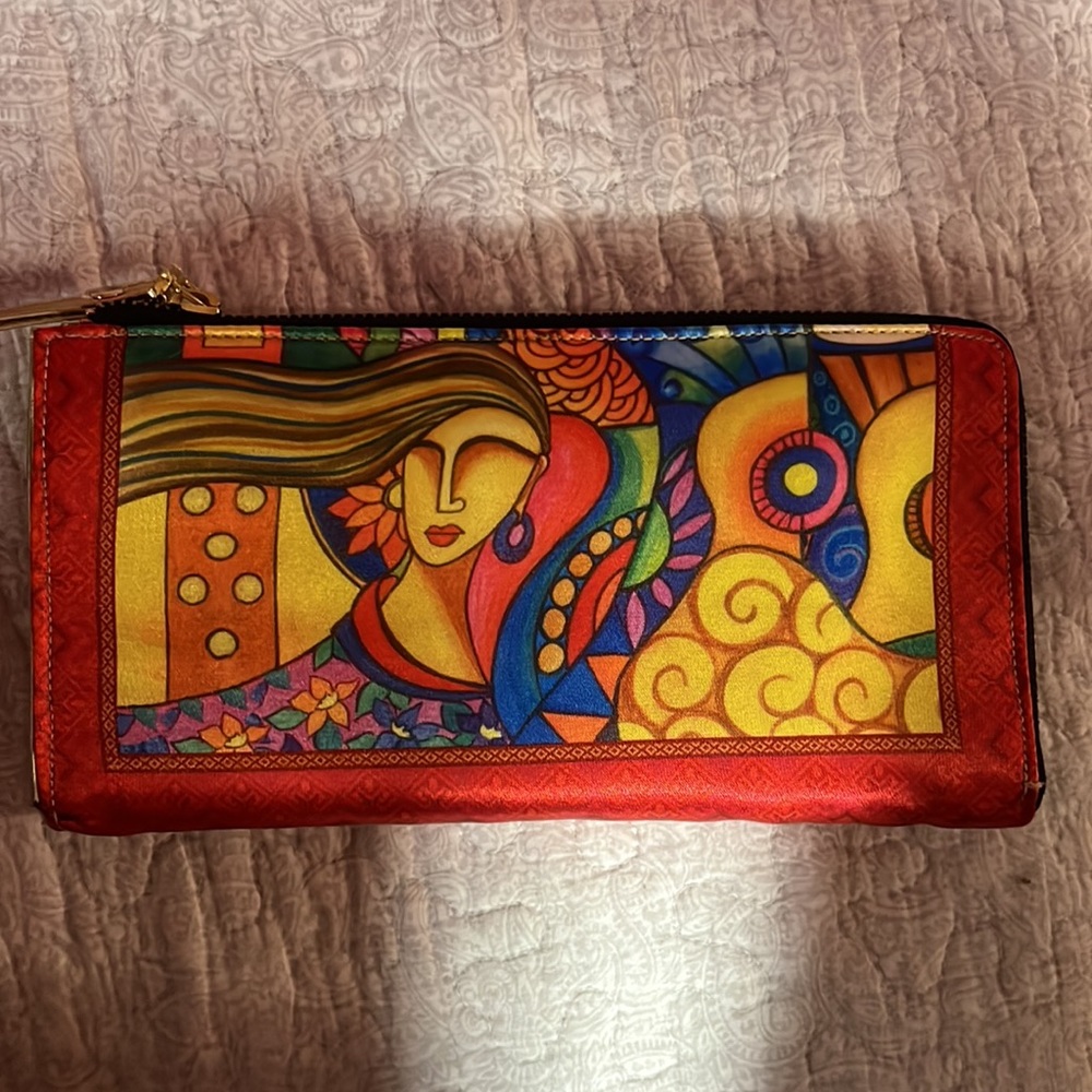 All things sundar clutch bag